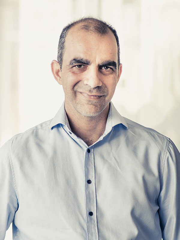 Antonis Mylonas (@72Dpi)